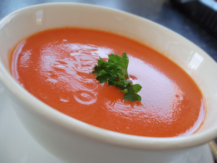 Супа с чушки и домати